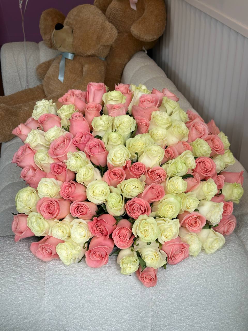 Delicate Charm - Luna Flowers Denver