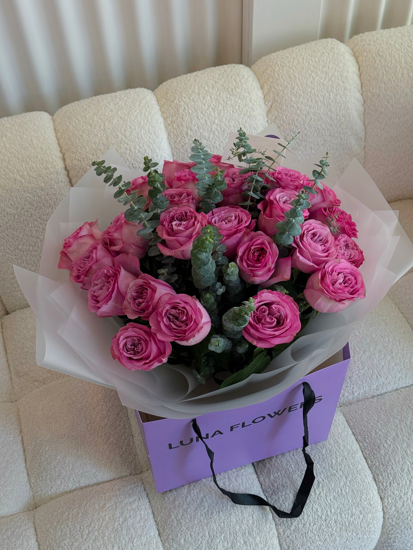 Two Dozen Queen X-Pression Roses - Luna Flowers Denver