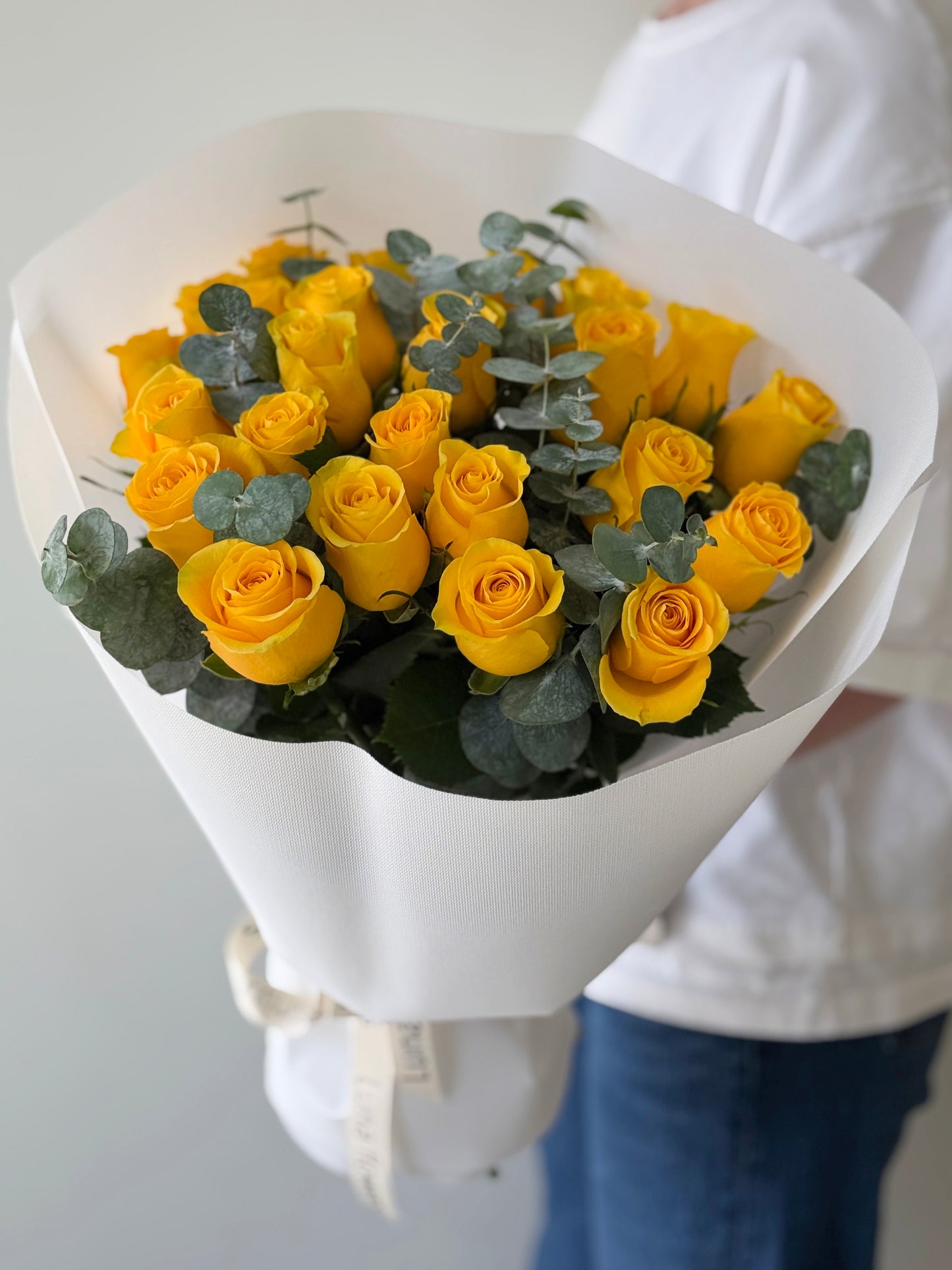 Sunny Yellow Elegance - Luna Flowers Denver
