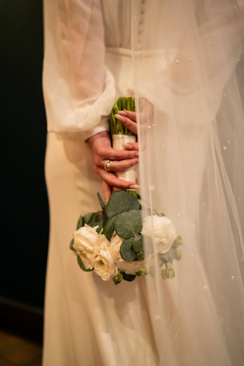 Ivory Embrace Wedding Bouquet - Luna Flowers Denver