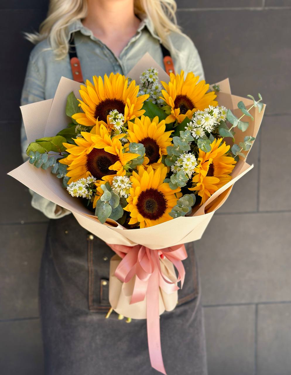 Hello SunFlowers Bouquet - Luna Flowers Denver