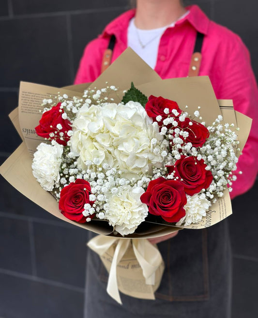 Timeless Love - Luna Flowers Denver