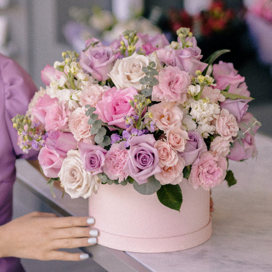 Signature Round Mix Flower Box