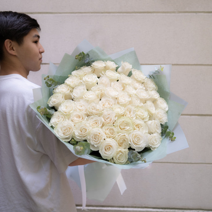 Pure White Roses – Luna Flowers Denver